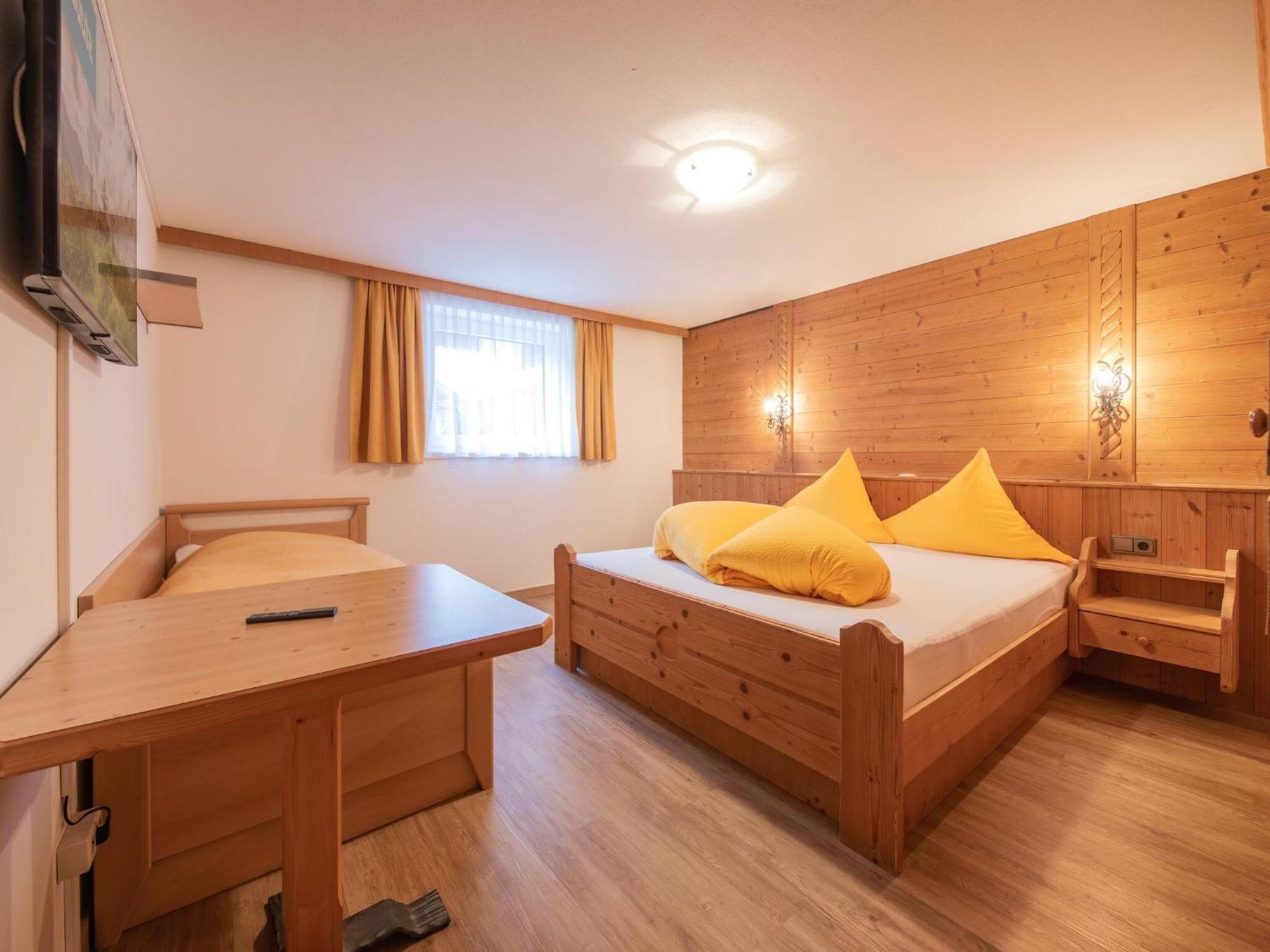 דירות ניוסטיפט אים סטובאיטל Flat With Sep Entrance On Ground Floor In Neustift מראה חיצוני תמונה