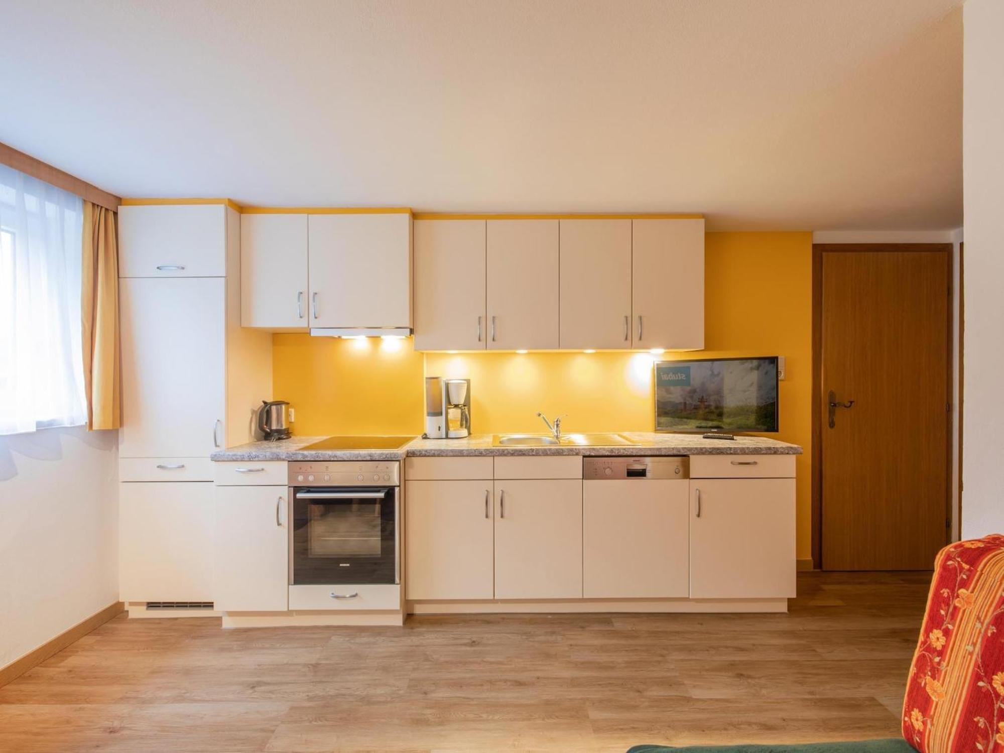 דירות ניוסטיפט אים סטובאיטל Flat With Sep Entrance On Ground Floor In Neustift מראה חיצוני תמונה