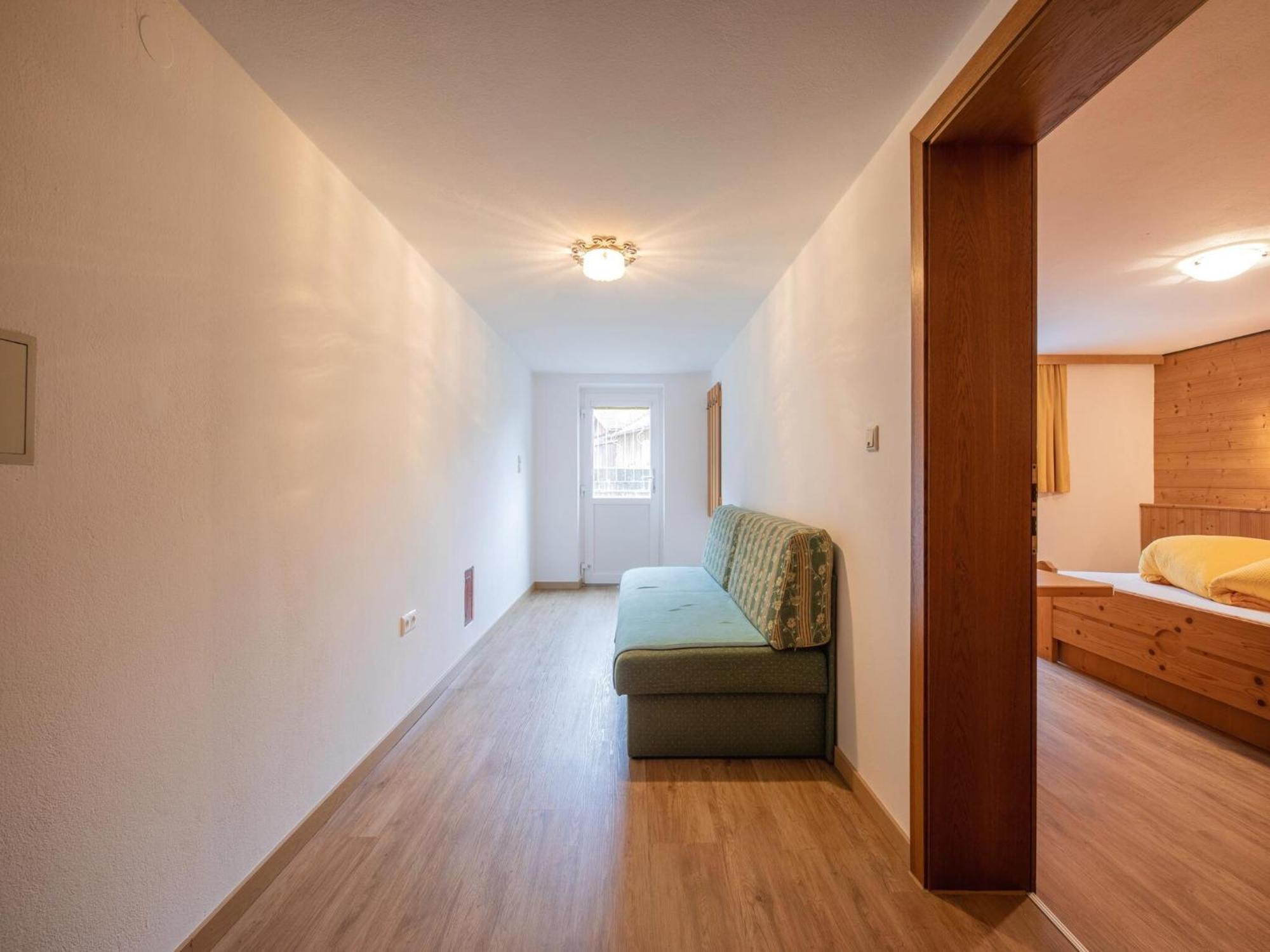 דירות ניוסטיפט אים סטובאיטל Flat With Sep Entrance On Ground Floor In Neustift מראה חיצוני תמונה