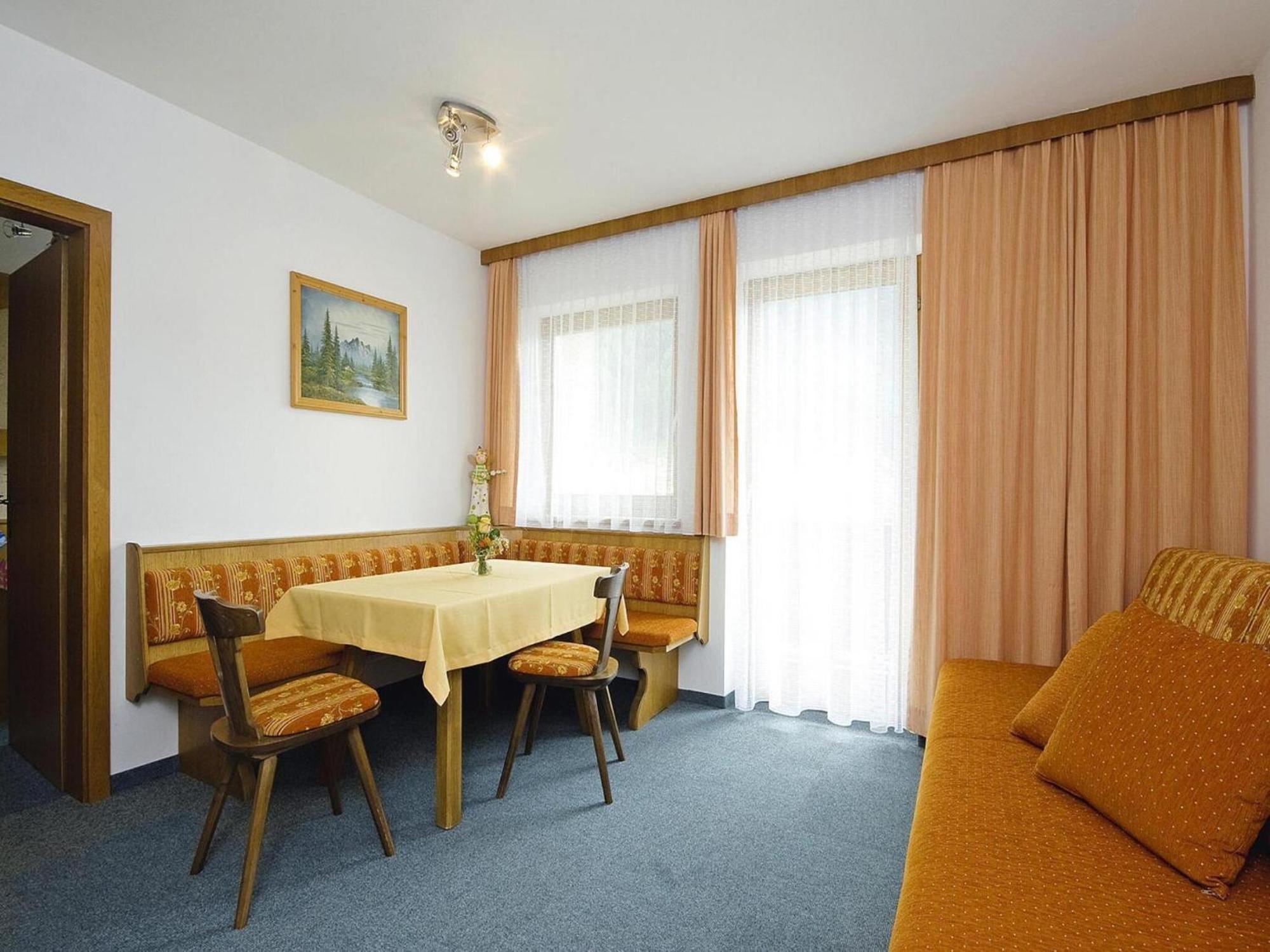 דירות ניוסטיפט אים סטובאיטל Flat With Sep Entrance On Ground Floor In Neustift מראה חיצוני תמונה
